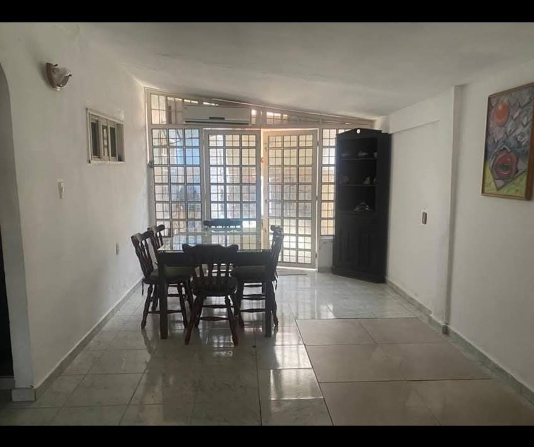 Espaciosa Casa para Amplia Familia.
