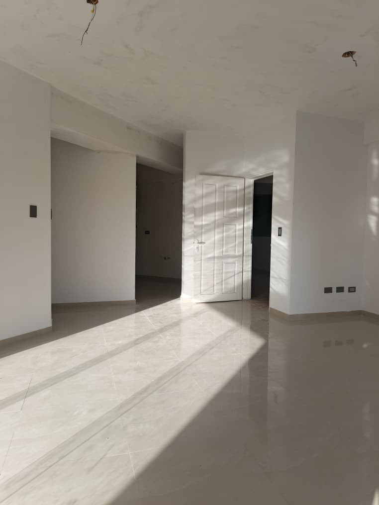 Vende Apartamento a Estrenar en Obra Blanca, Ubicado en El C.R Buena Vista Suites, Trigaleña Alta, Valencia, Carabobo.